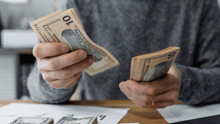 Revisão de Gastos do Governo: Economia de R$ 25,9 Bilhões em 2025